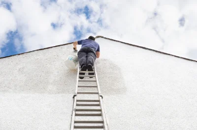Peinture extérieure à Créances — façades et ravalement