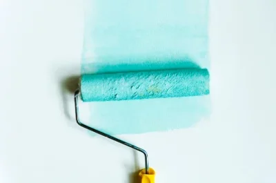 Peinture intérieure à Créances — murs, plafonds et boiseries